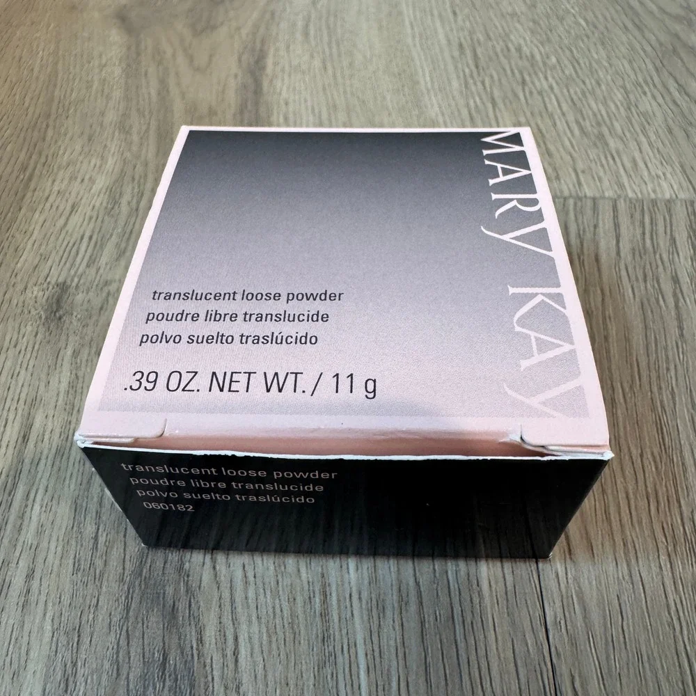 Mary Kay Translucent Loose Powder 0.39oz 11g Oil Control Setting Powder NEW
